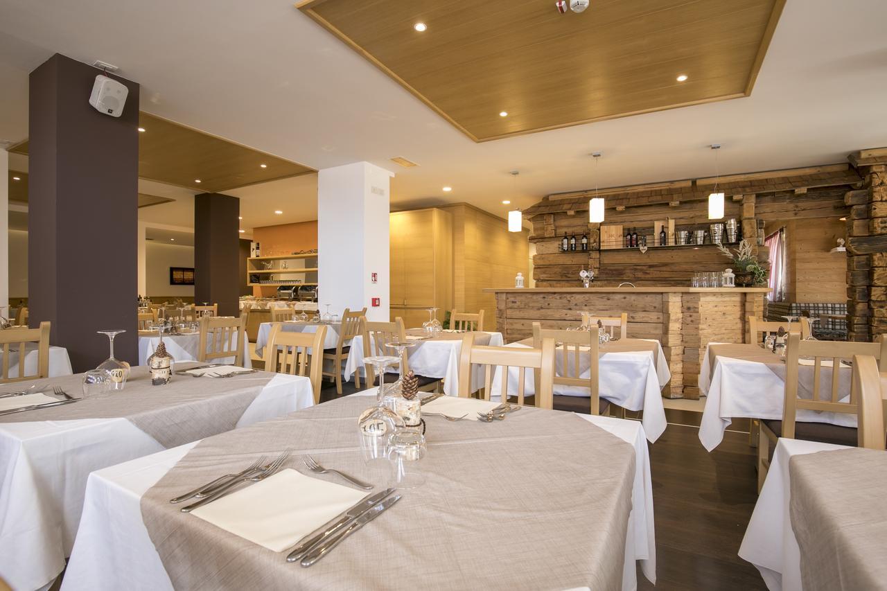 Hotel Luna Bianca Folgaria Buitenkant foto