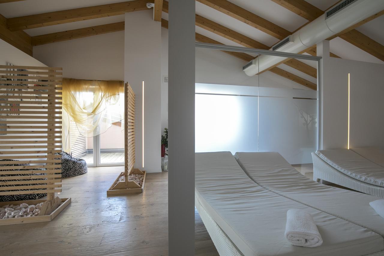 Hotel Luna Bianca Folgaria Buitenkant foto