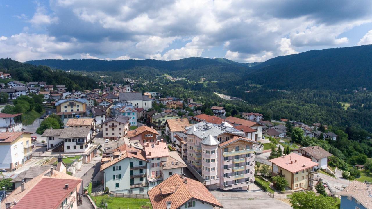 Hotel Luna Bianca Folgaria Buitenkant foto